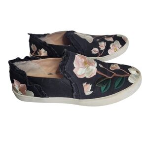 Kate Spade Leonie Black Ruffled Canvas Roses Cherry Blossom Sneakers 7 $150